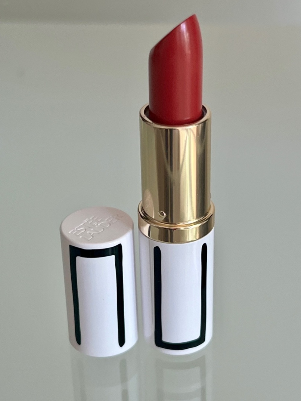 ESTEE LAUDER Pure Color Envy Rebellious Rose No.420 Sculpting Lipstick